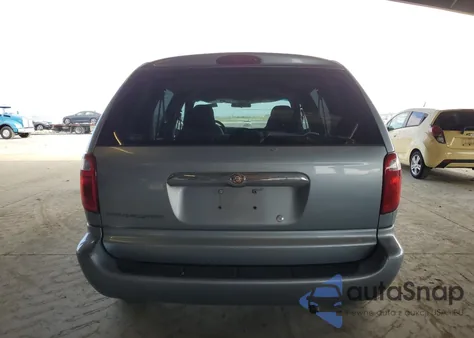 2006 Chrysler Town & Country из США, поврежденный, VIN 1A4GP45R46B702807